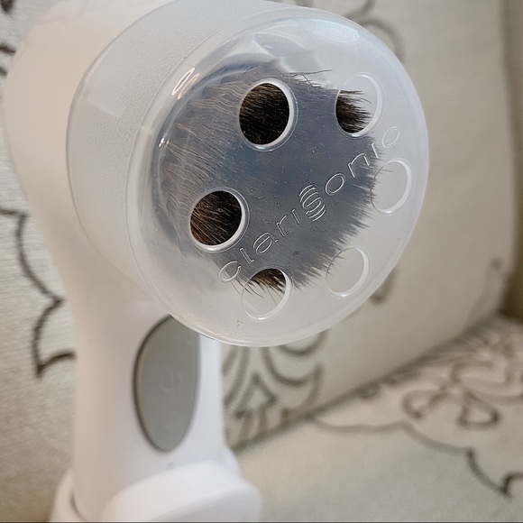 Clarisonic aria facial cleaning brush + brush head - Picture 3 of 8